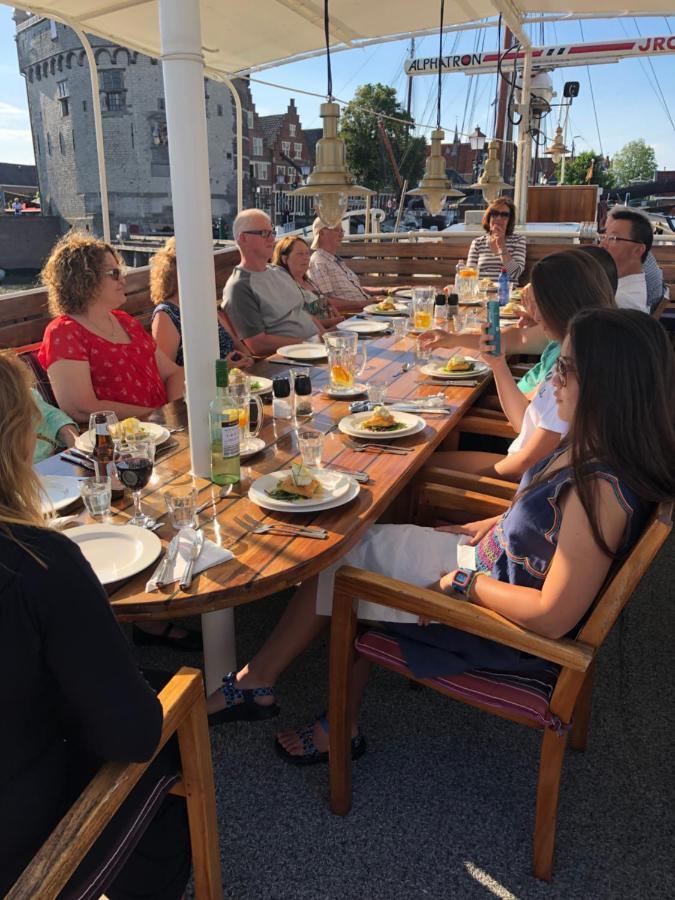 Hotelboot Zwaan Amsterdam Dış mekan fotoğraf
