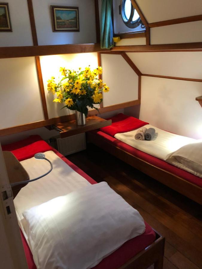 Hotelboot Zwaan Amsterdam Dış mekan fotoğraf
