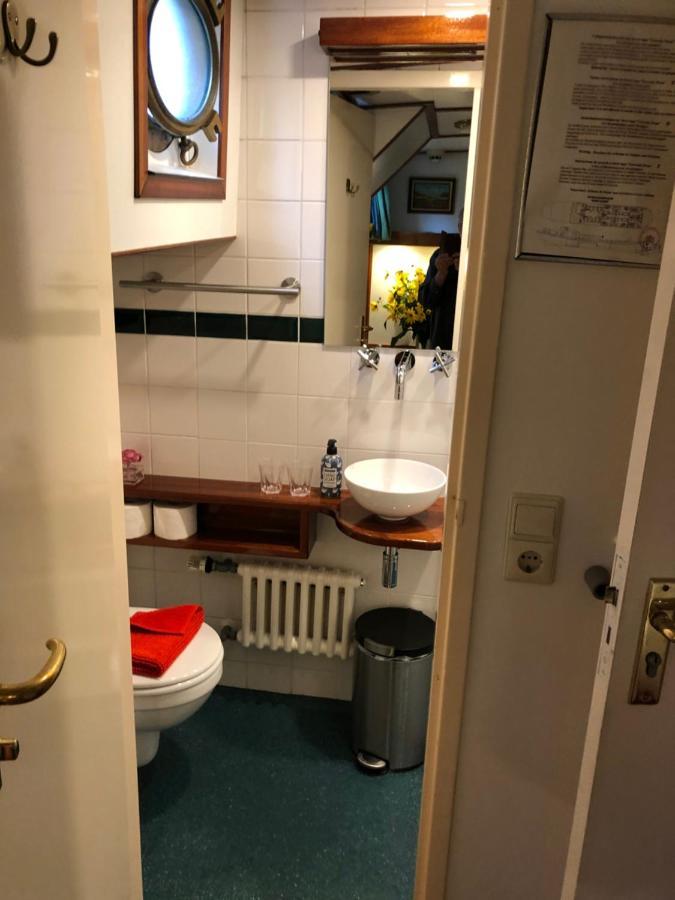 Hotelboot Zwaan Amsterdam Dış mekan fotoğraf