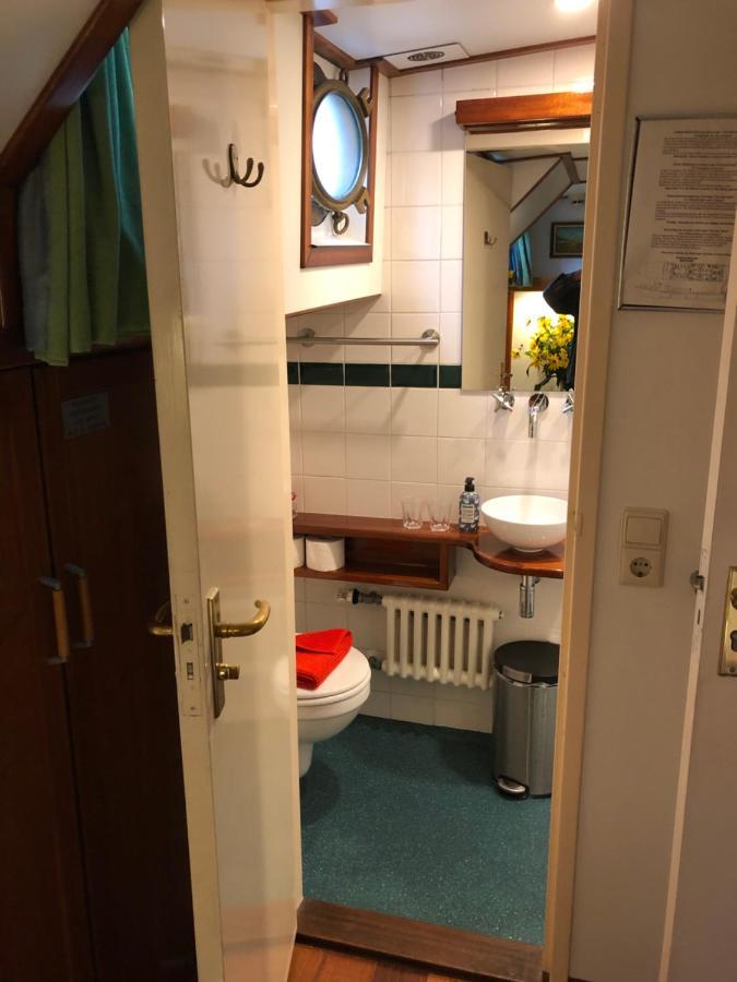 Hotelboot Zwaan Amsterdam Dış mekan fotoğraf