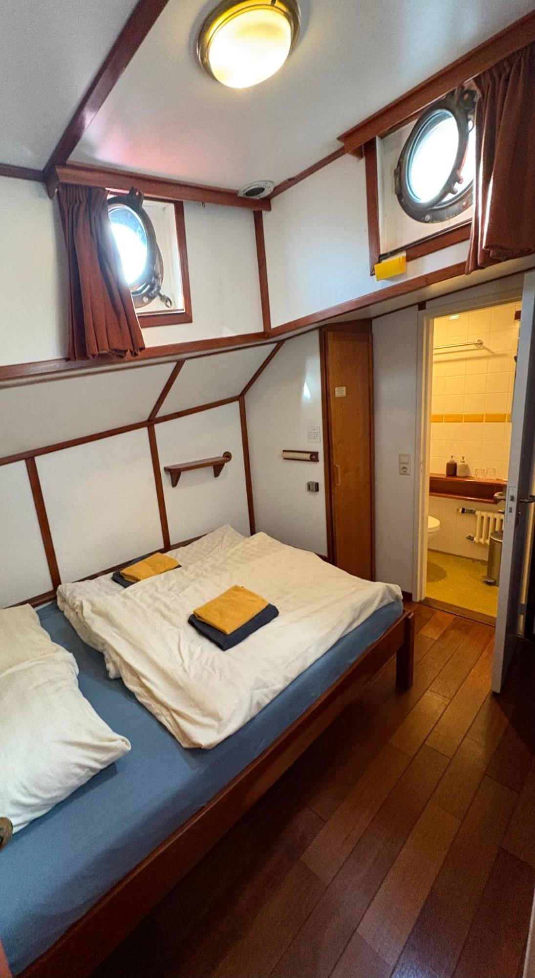 Hotelboot Zwaan Amsterdam Dış mekan fotoğraf
